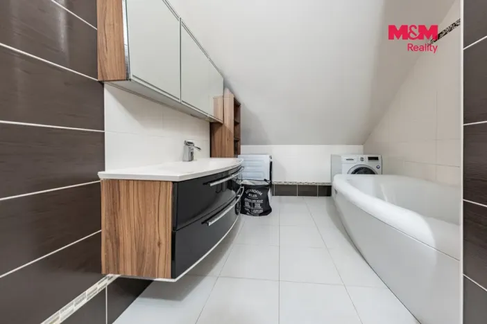 Prodej rodinného domu, Úvaly, Smrková, 232 m2
