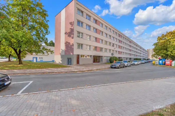 Prodej bytu 1+kk, Hradec Králové, Na Kotli, 28 m2