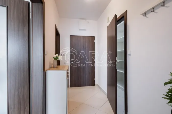 Pronájem bytu 2+kk, Praha - Stodůlky, Svitákova, 67 m2