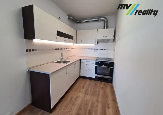 Pronájem bytu 2+kk, Nymburk, Ke Strouze, 58 m2