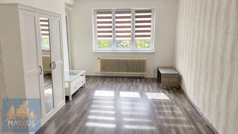 Pronájem bytu 2+1, Kladno - Švermov, Jar. Seiferta, 52 m2