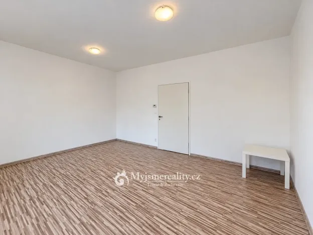 Pronájem bytu 1+1, Znojmo, Jubilejní park, 33 m2