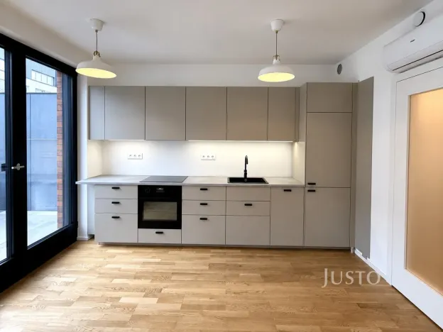Pronájem bytu 1+kk, Praha - Žižkov, Budovcova, 35 m2
