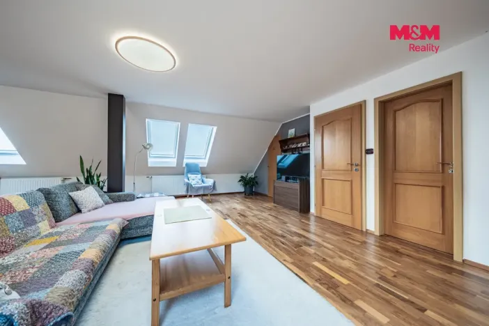 Prodej rodinného domu, Psáry - Dolní Jirčany, U Studny, 275 m2
