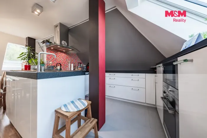 Prodej rodinného domu, Psáry - Dolní Jirčany, U Studny, 275 m2