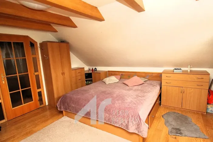 Prodej výrobních prostor, Zaječí, Dlážděná, 100 m2