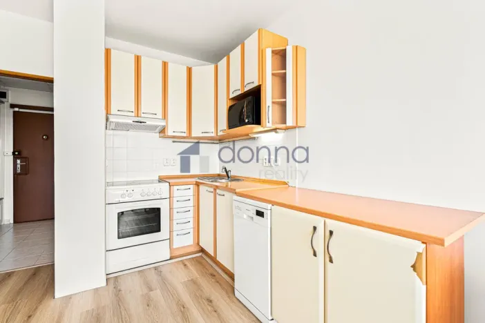 Pronájem bytu 2+kk, Praha, Levského, 41 m2