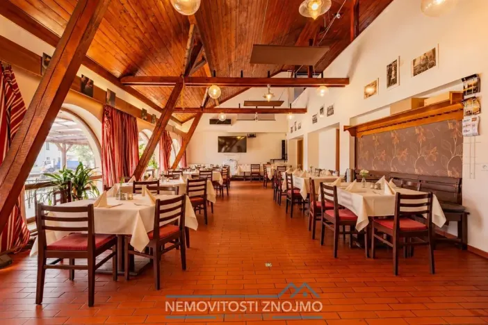 Prodej obchodního prostoru, Březí, Dunajovická, 630 m2