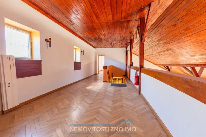 Prodej obchodního prostoru, Březí, Dunajovická, 630 m2