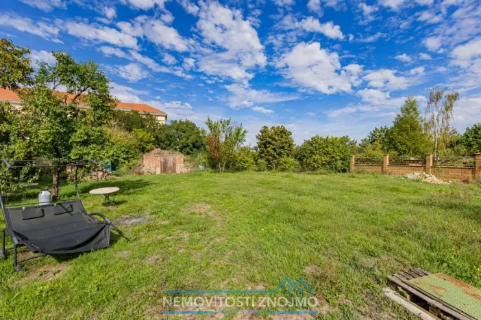 Prodej obchodního prostoru, Březí, Dunajovická, 630 m2