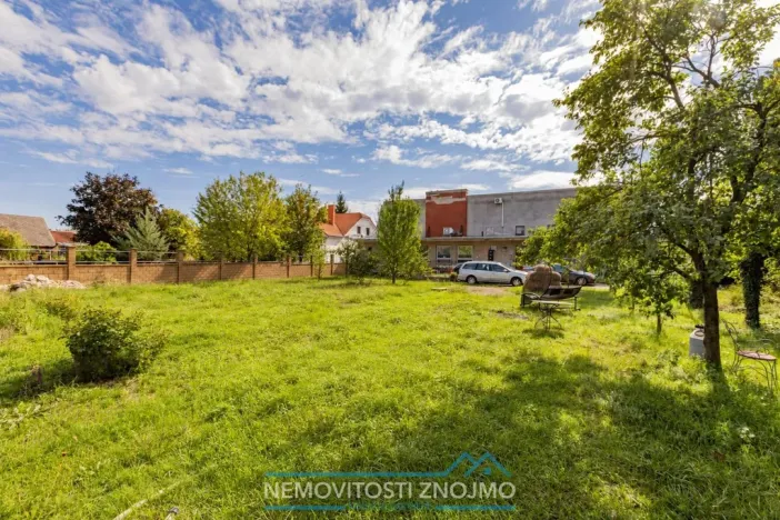 Prodej obchodního prostoru, Březí, Dunajovická, 630 m2