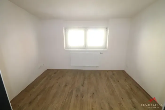 Pronájem bytu 2+1, Děčín - Děčín IV-Podmokly, Mírové nám., 79 m2