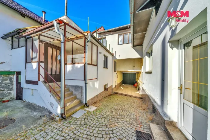 Prodej rodinného domu, Úsobí, 678 m2