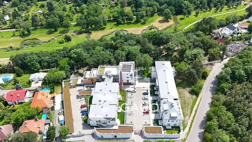 Prodej bytu 3+kk, Praha, Mezitraťová, 95 m2