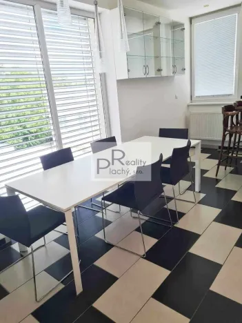 Pronájem bytu 3+1, Znojmo, 100 m2