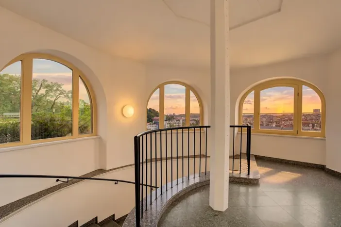 Prodej bytu 2+kk, Praha - Vinohrady, U Zvonařky, 60 m2