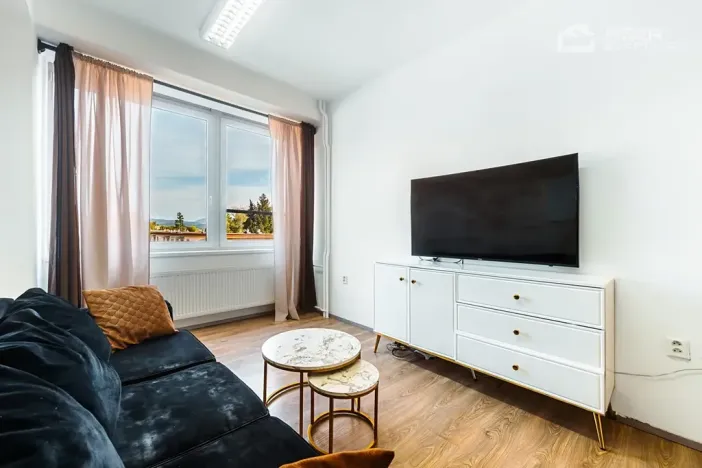 Prodej bytu 2+1, Valašské Meziříčí, U Apolla, 53 m2