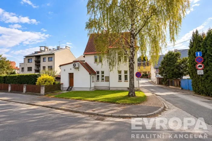 Prodej rodinného domu, Nová Paka, Kafkova, 210 m2