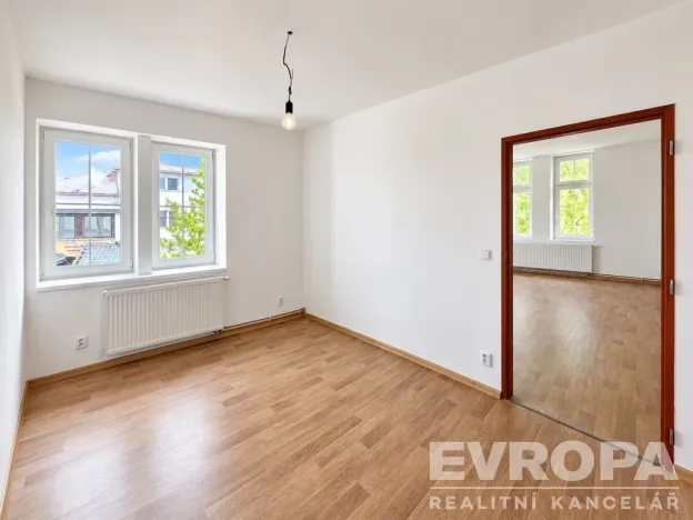 Prodej rodinného domu, Nová Paka, Kafkova, 210 m2