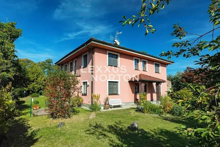 Prodej rodinného domu, Úhonice, Hlavní, 316 m2