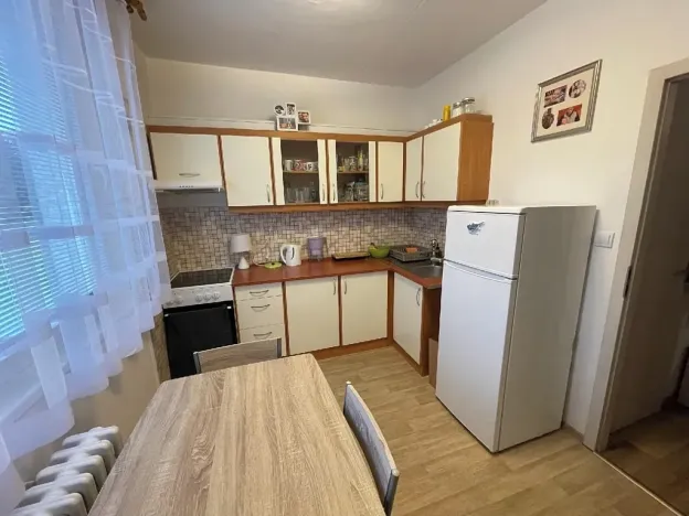 Pronájem bytu 1+1, Pardubice, Lonkova, 41 m2