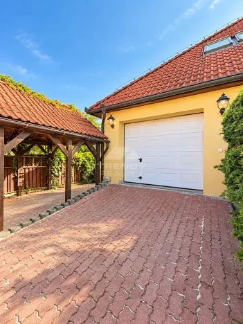 Pronájem rodinného domu, Vestec, Vilová I, 250 m2