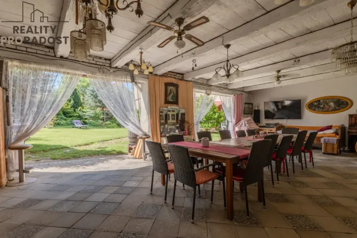 Prodej rodinného domu, Kučerov, 292 m2