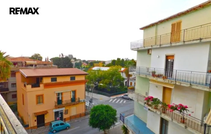 Prodej bytu 3+1, Scalea, Itálie, 80 m2