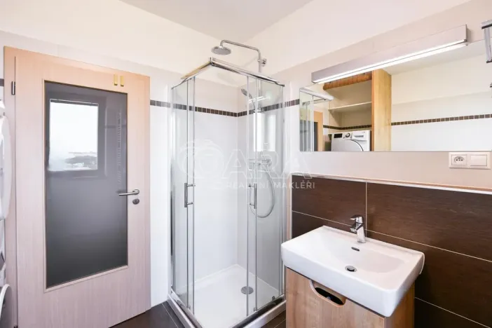 Prodej bytu 2+kk, Praha - Zličín, Lanžhotská, 61 m2