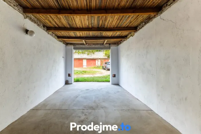 Prodej garáže, Znojmo, 23 m2