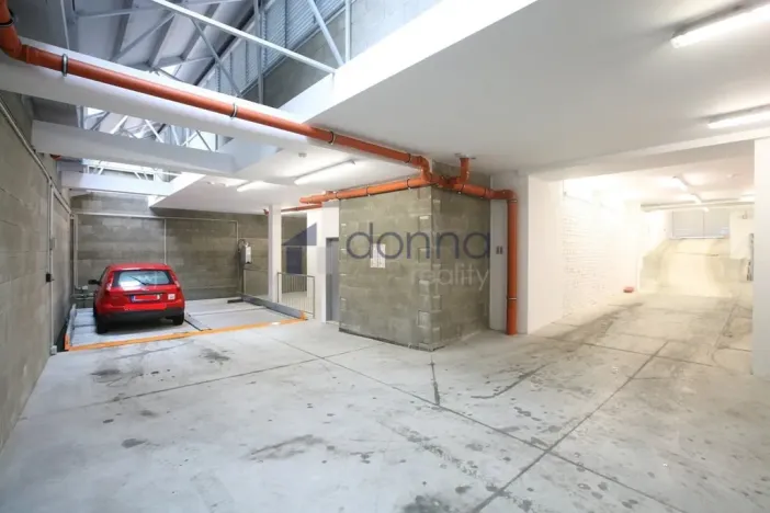 Pronájem bytu 4+kk, Praha, Laubova, 203 m2