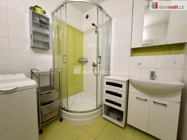 Prodej bytu 2+1, Kutná Hora - Hlouška, Ostašova, 55 m2