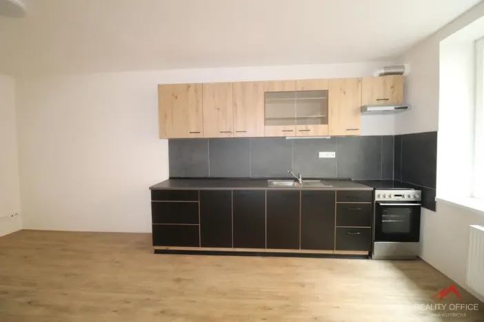 Pronájem bytu 3+kk, Děčín - Děčín IV-Podmokly, Mírové nám., 100 m2