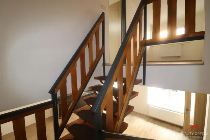 Pronájem bytu 3+kk, Děčín - Děčín IV-Podmokly, Mírové nám., 100 m2