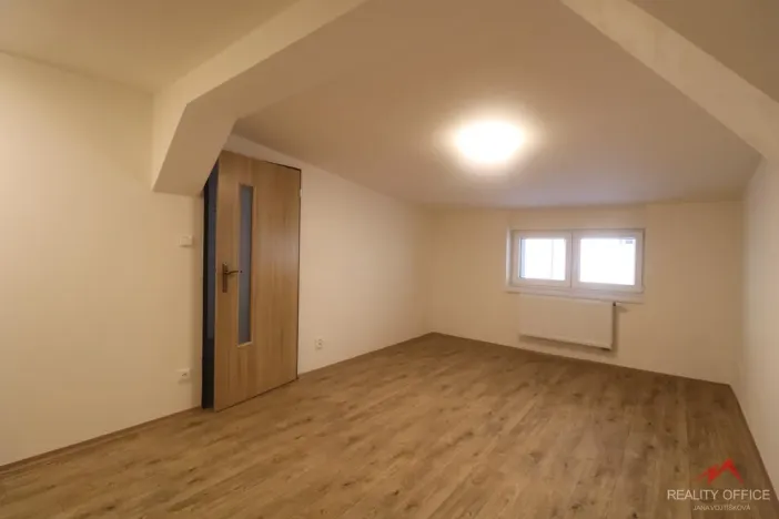 Pronájem bytu 3+kk, Děčín - Děčín IV-Podmokly, Mírové nám., 100 m2