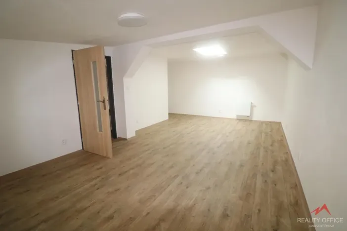 Pronájem bytu 3+kk, Děčín - Děčín IV-Podmokly, Mírové nám., 100 m2