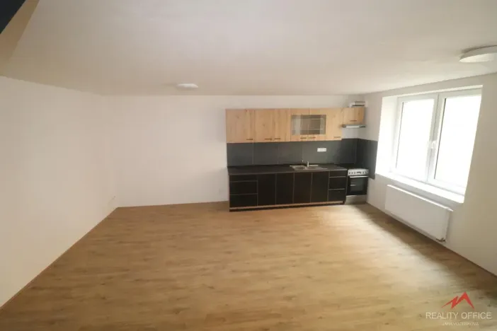 Pronájem bytu 3+kk, Děčín - Děčín IV-Podmokly, Mírové nám., 100 m2