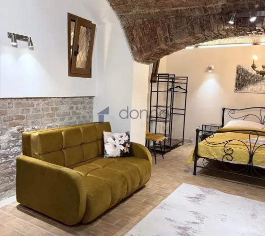 Pronájem bytu 1+kk, Praha, Mozartova, 94 m2