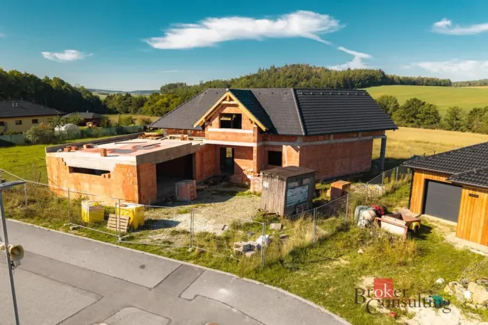 Prodej rodinného domu, Litohlavy, 212 m2