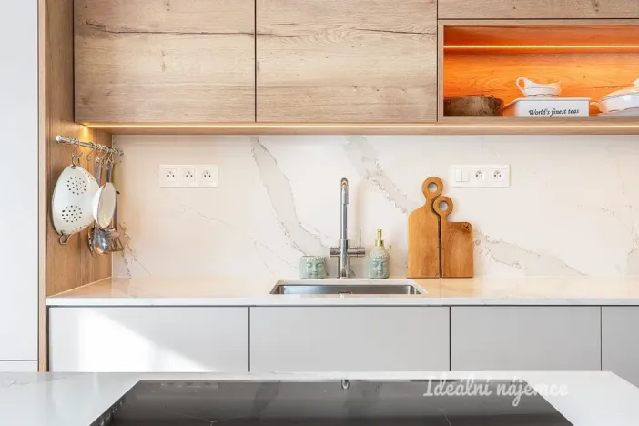 Pronájem bytu 3+kk, Praha - Hostivař, Nurmiho, 70 m2