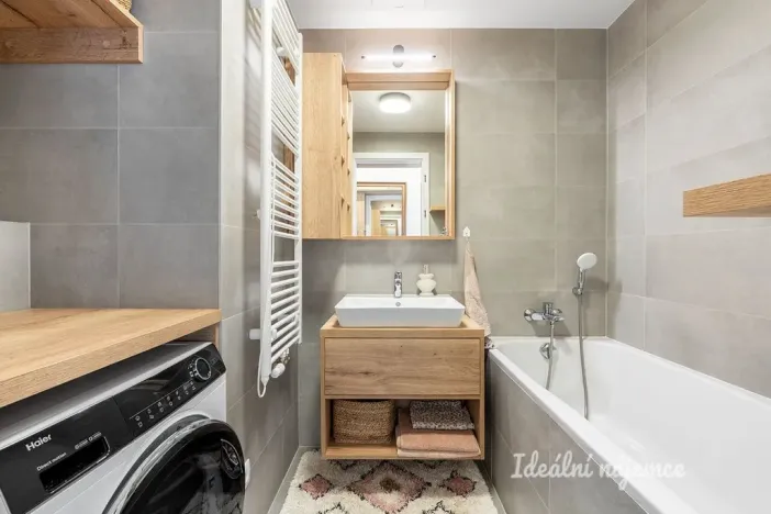 Pronájem bytu 3+kk, Praha - Hostivař, Nurmiho, 70 m2