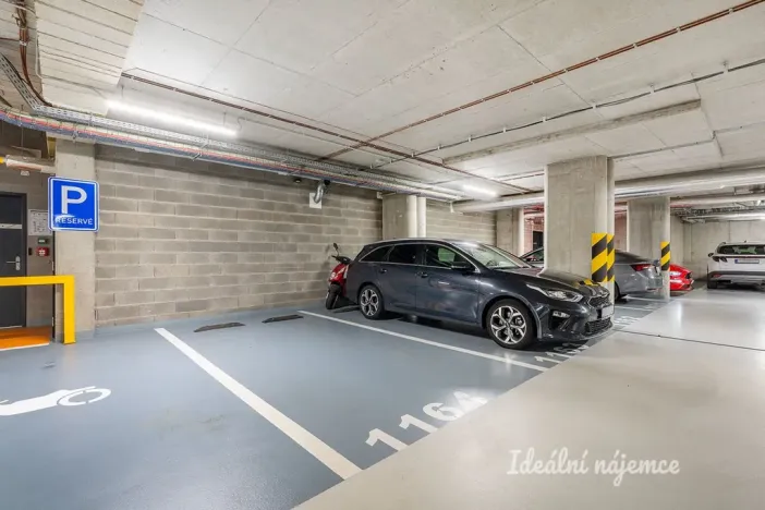 Pronájem bytu 3+kk, Praha - Hostivař, Nurmiho, 70 m2