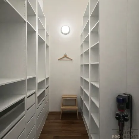 Pronájem bytu 3+kk, Praha, Řehořova, 102 m2