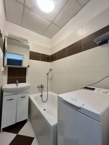 Pronájem bytu 1+1, Ostrava - Poruba, Polská, 30 m2