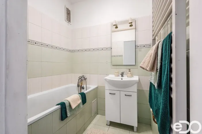 Prodej bytu 3+1, Střevač, 69 m2