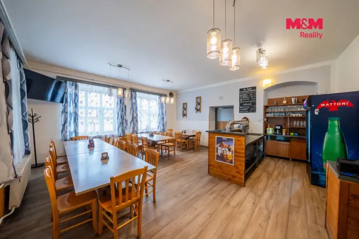 Pronájem restaurace, Seč, 292 m2