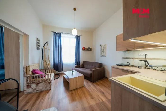Pronájem restaurace, Seč, 292 m2
