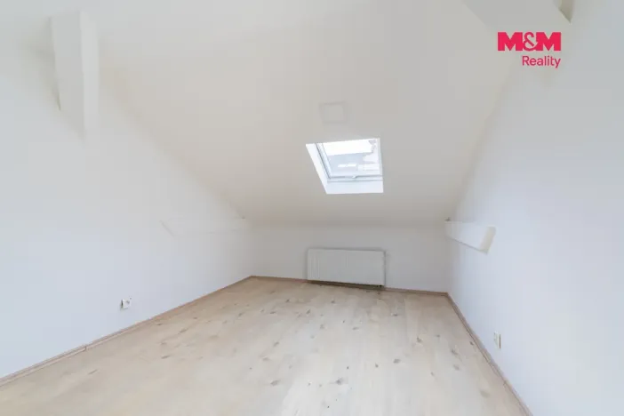 Pronájem bytu 4+1, Cheb, Svobody, 128 m2