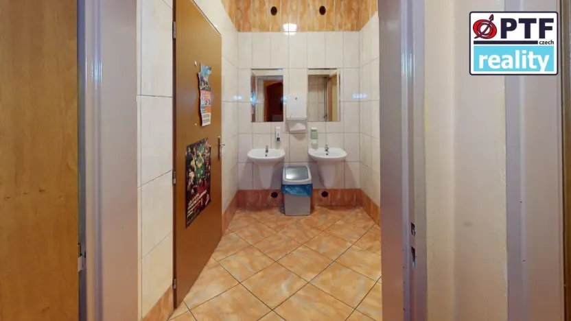 Pronájem obchodního prostoru, Plzeň, Americká, 140 m2