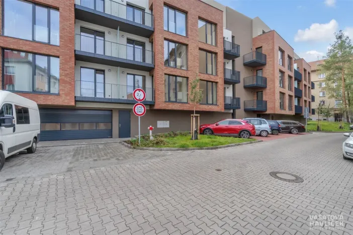 Pronájem bytu 1+kk, Hradec Králové, Na Střezině, 26 m2
